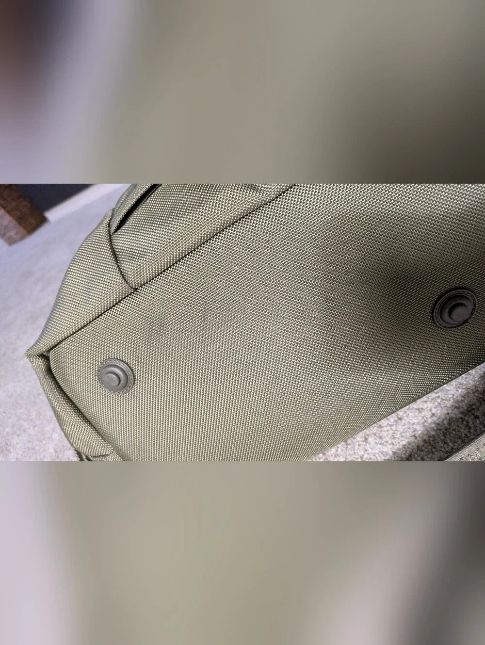 Briggs & Riley~# 256-7~Travelware Tote~Khaki~ 19.5 X 8.5 X 9”~Ballistic Nylon